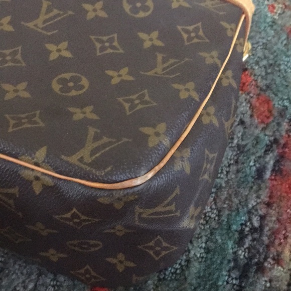 SOLD Louis Vuitton Shoulder bag - Picture 15 of 16